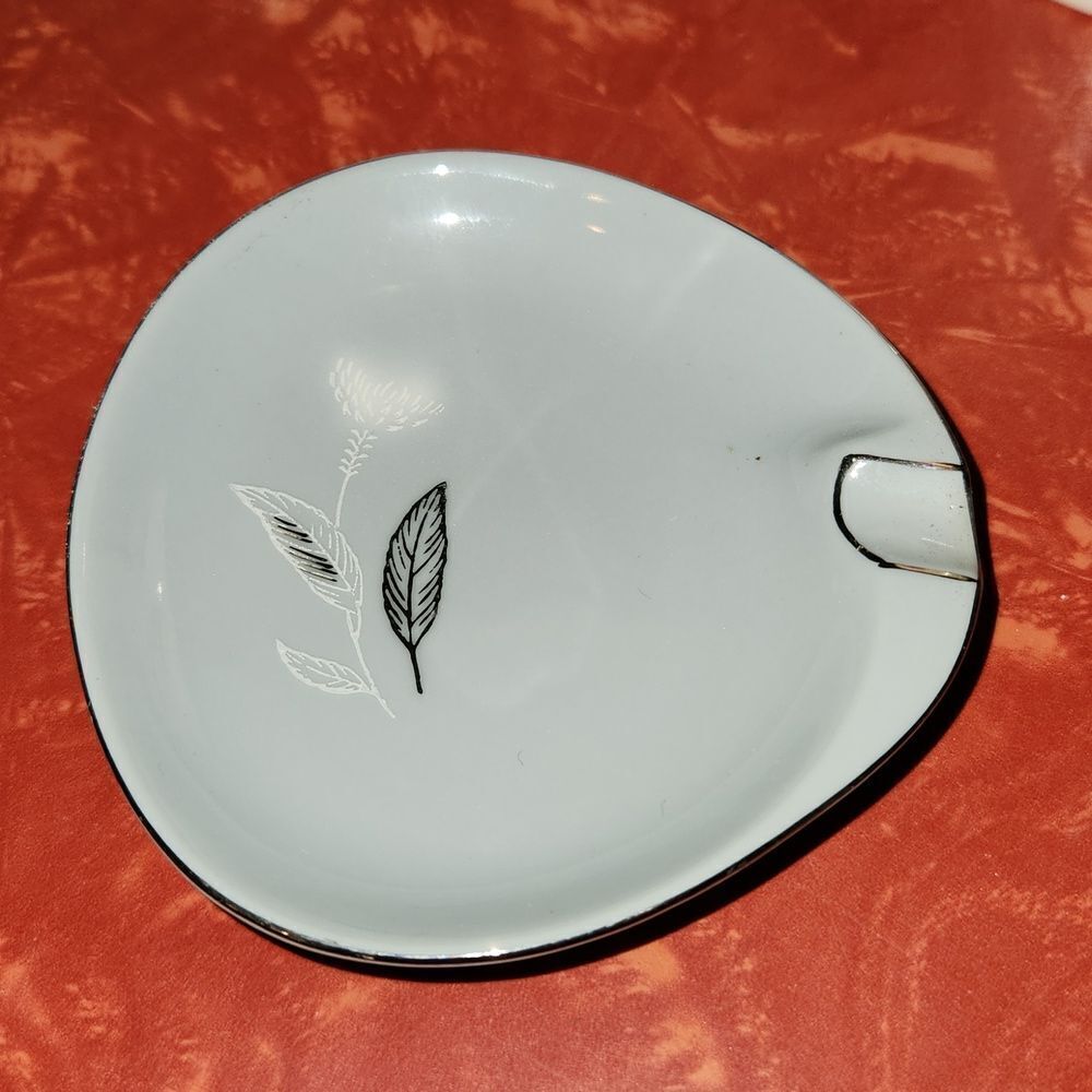 Sapphire by Deville Small Ashtray